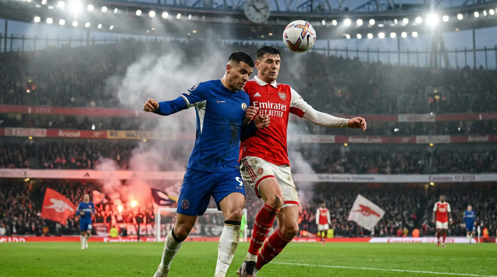 Derby match atmosphere with tight defensive marking and low scoring intensity