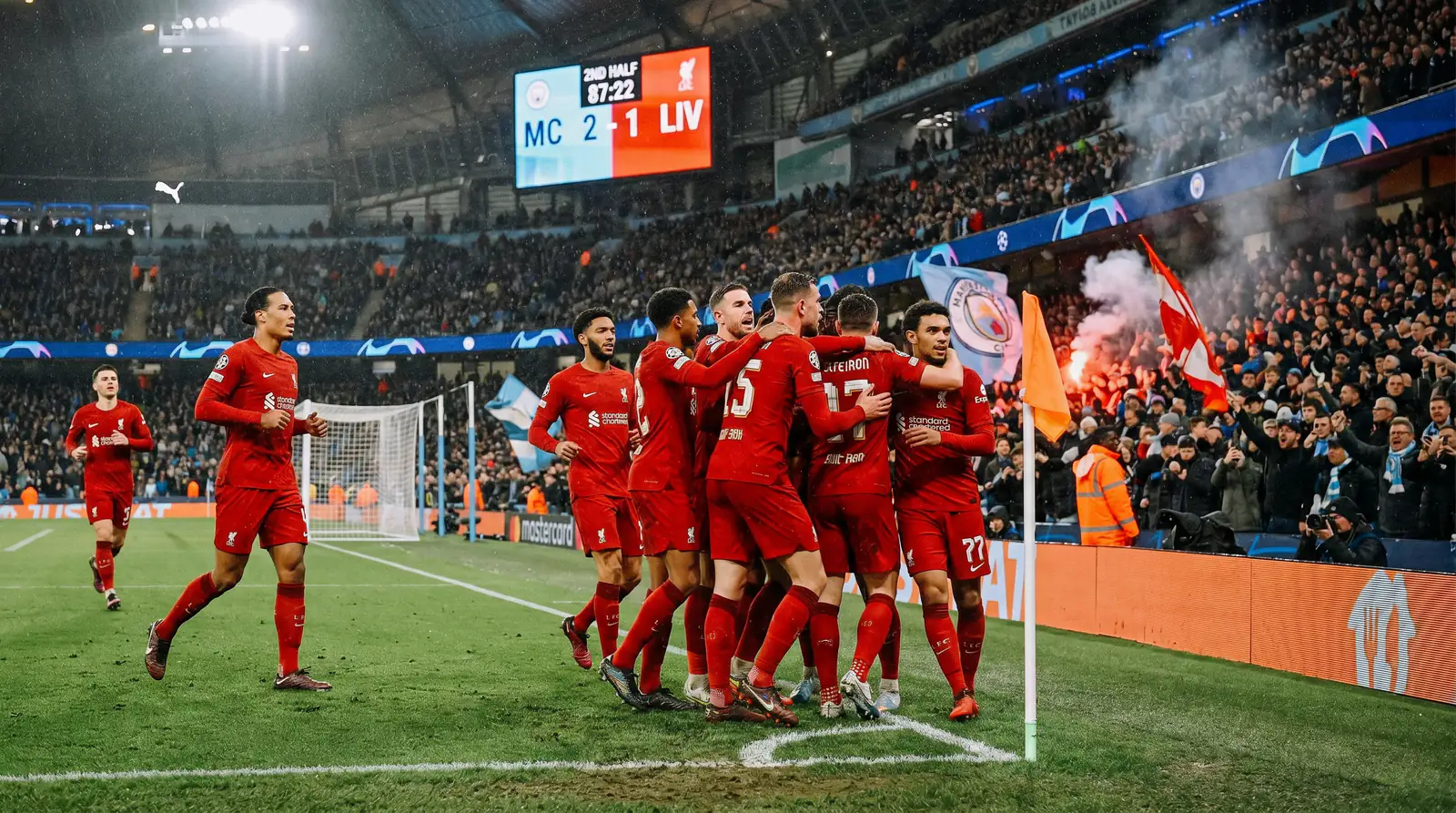 Live football corners betting opportunity during second half tactical shift